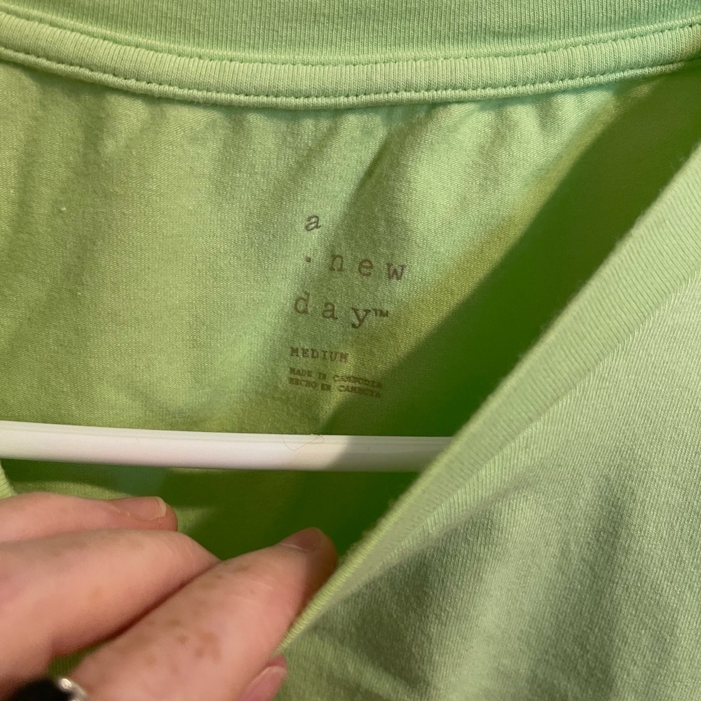 A New Day Light Green Puff Sleeve Top - Picture 2 of 7